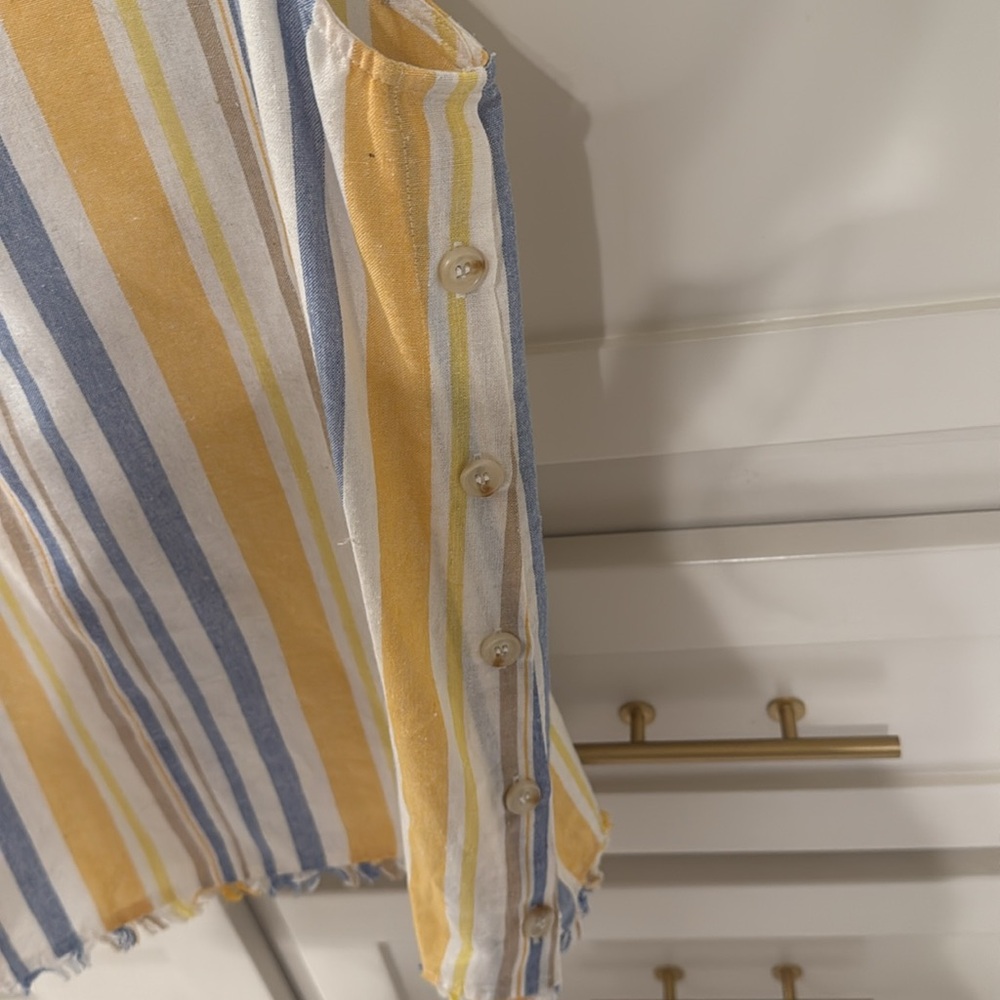 Striped Linen Tank - Picture 3 of 3